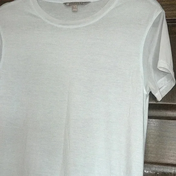 Athleta | Athletic T-Shirt, pale blue. Small. Good condition. - Picture 5 of 7